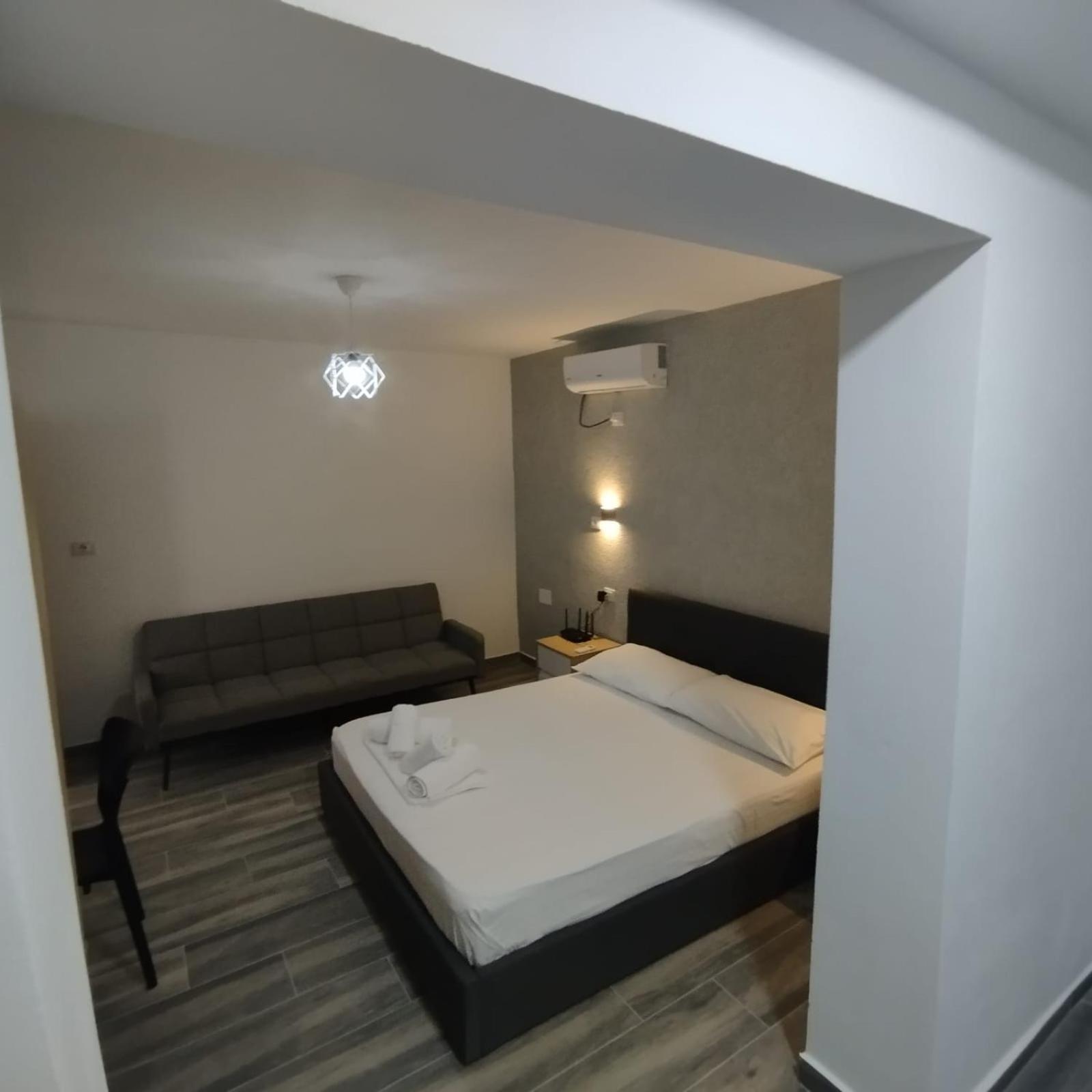 Belka Studios Vlorë Buitenkant foto