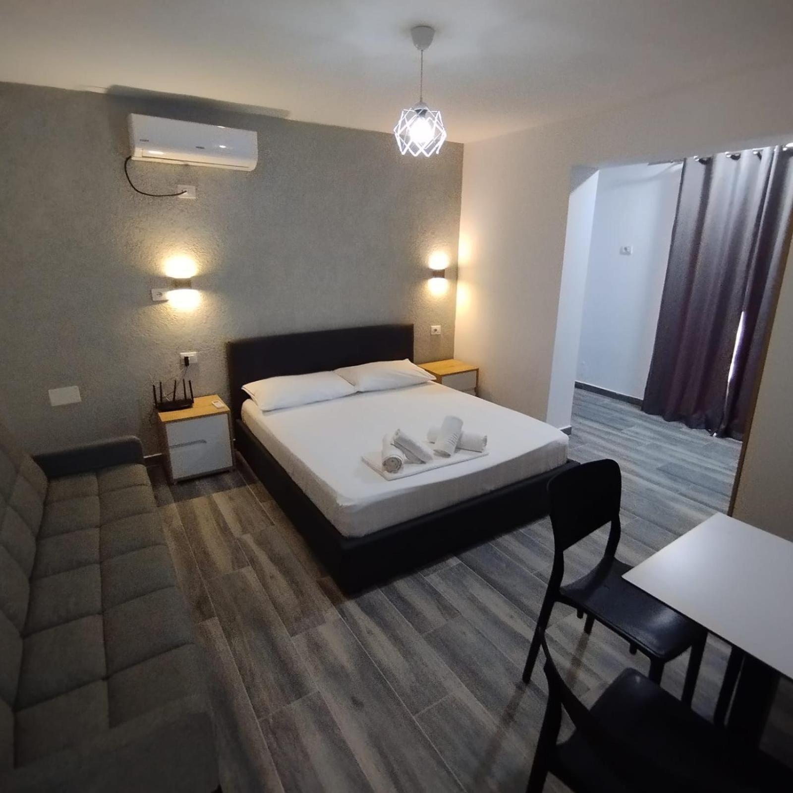 Belka Studios Vlorë Buitenkant foto