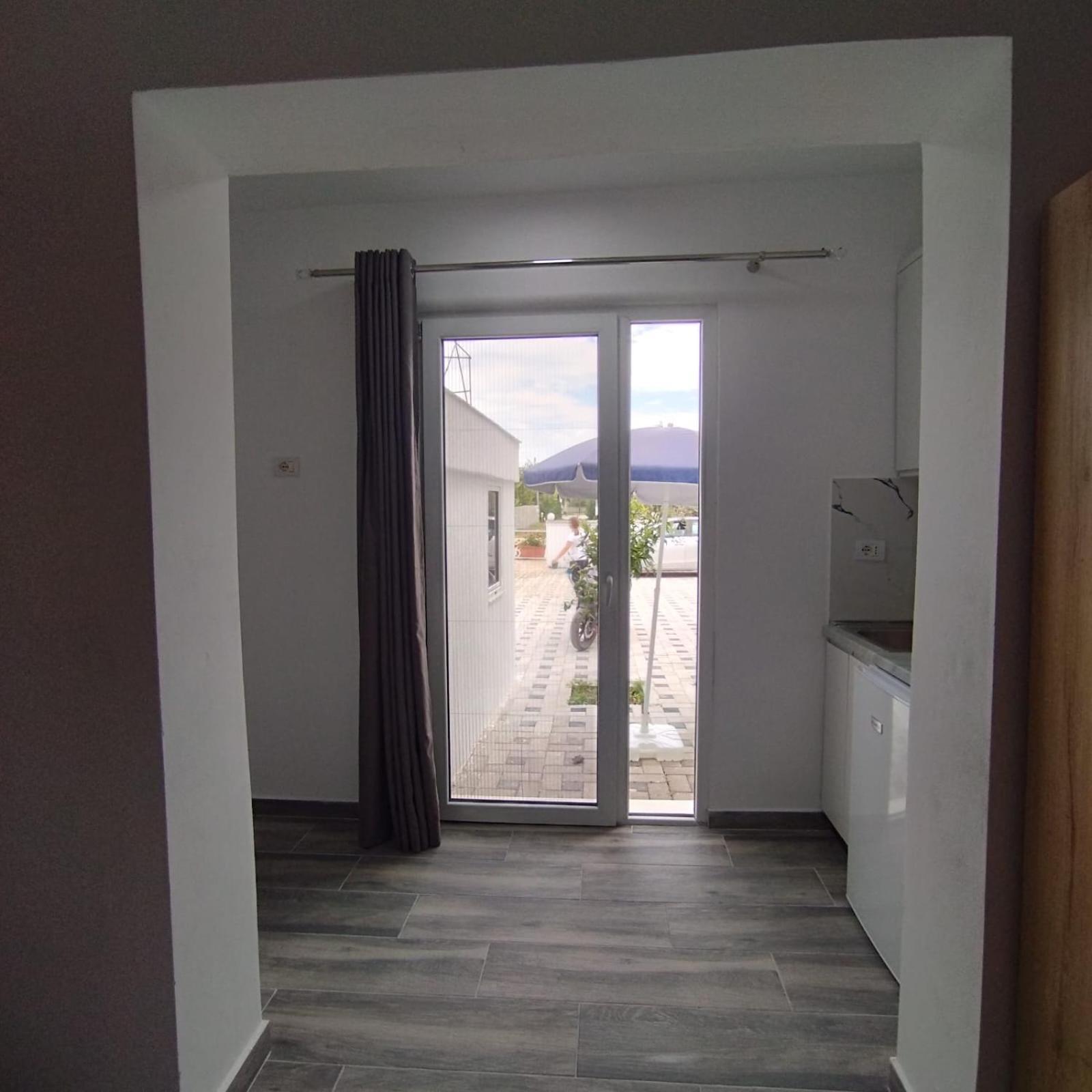 Belka Studios Vlorë Buitenkant foto