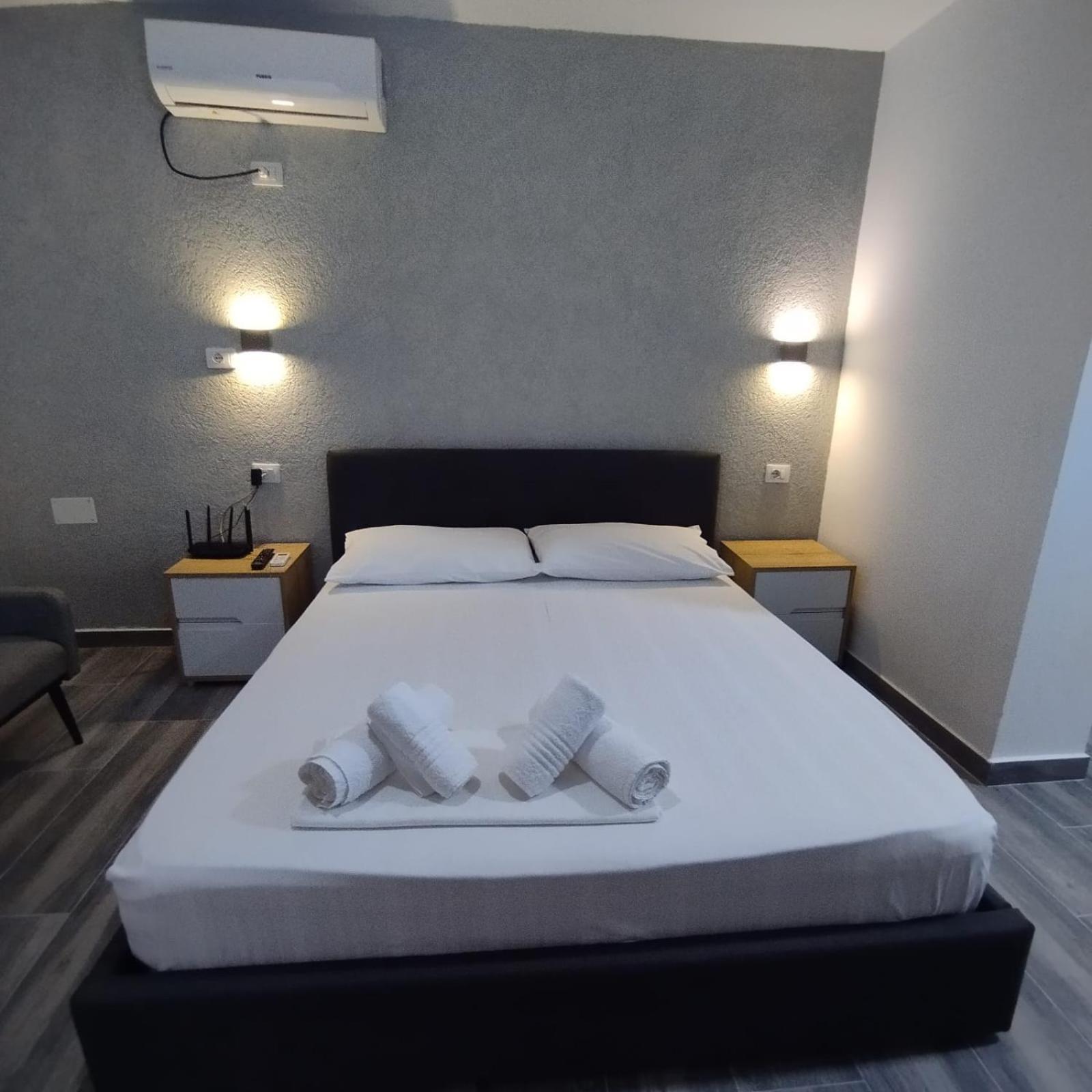 Belka Studios Vlorë Buitenkant foto